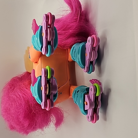 My Little Pony: A New Generation Sing 'N Skate Sunny Starscout Toy - No Mic - Picture 6 of 6